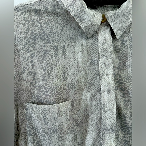 Women’s Shirt Yessica city snake pattern - Picture 2 of 5